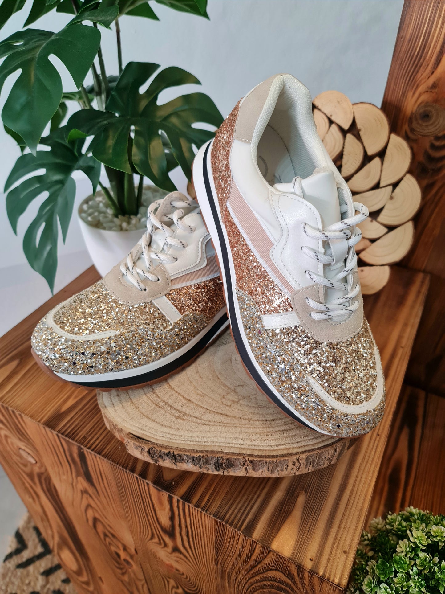 " SNEAKER'S DIVA "