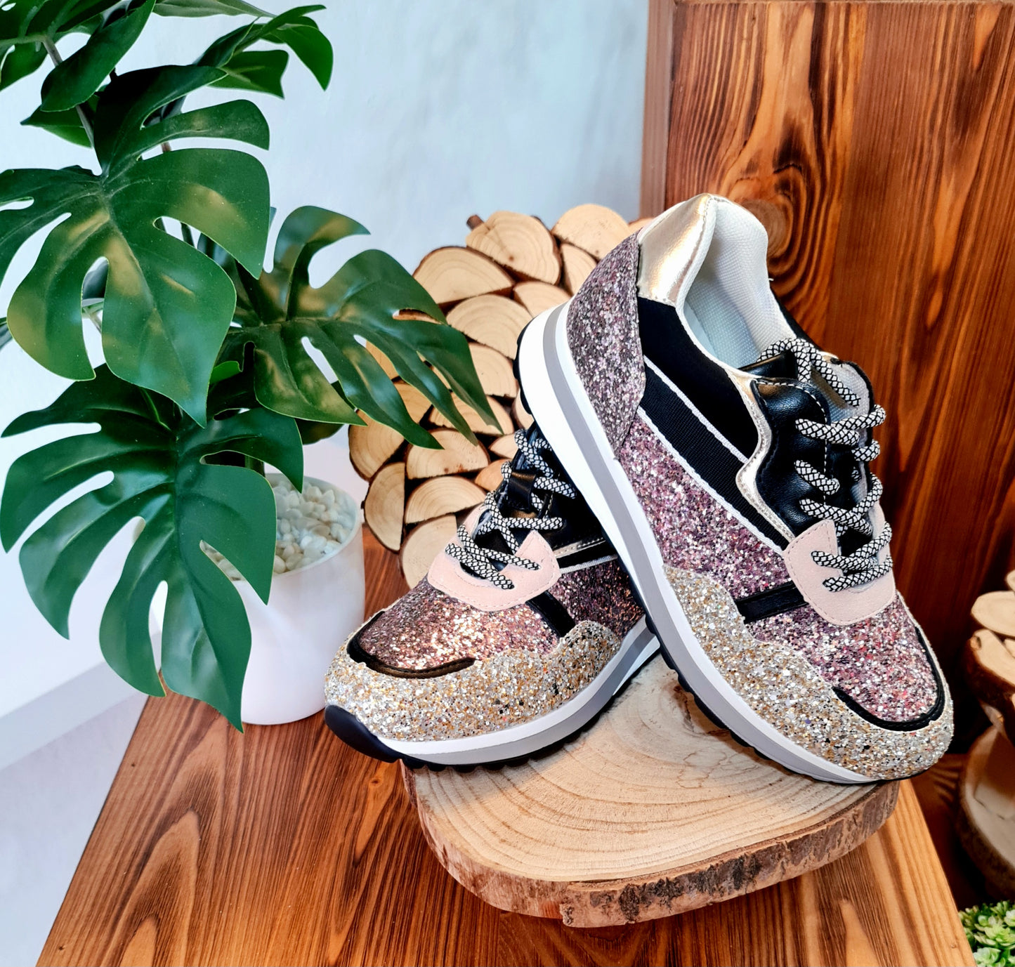 " SNEAKER'S DIVA "