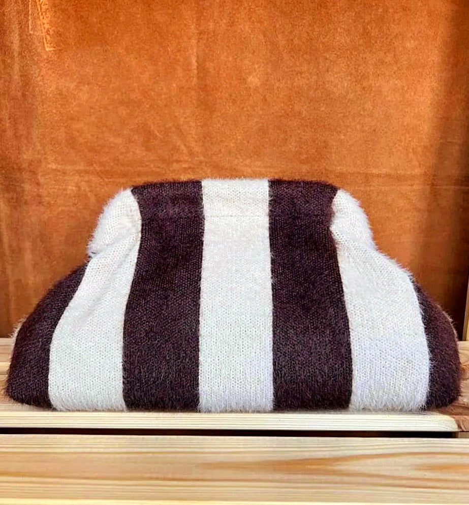 " MIA WINTER " Borsa Clutch Invernale a Righe in Tessuto Soft – Edizione Limitata