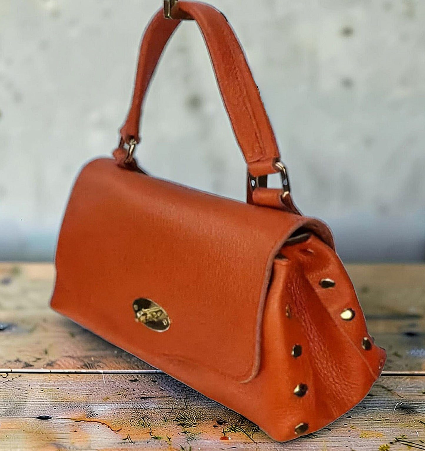 " STEFANIA DOLLARO "  Borsa a Spalla Modello Postina in Vera Pelle Dollaro con Tracolla